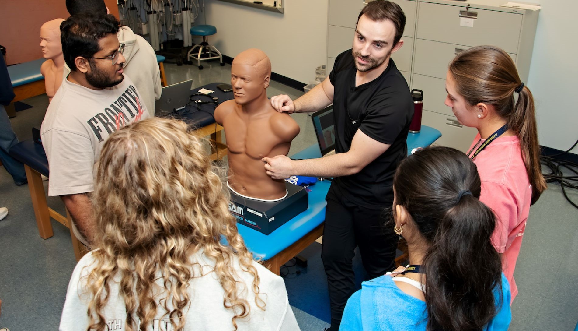 Student Mentors Pay It Forward at Health Careers Institute on Downers ...