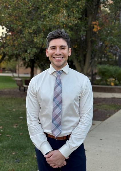 Christian Runa Student Spotlight: Christian Luna | Midwestern University