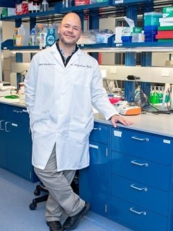 Dr. Velez-Cruz in the lab.