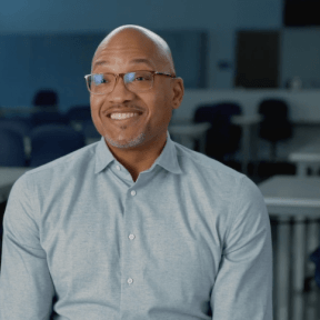 Vincent Ford, Professor at Midwestern University.