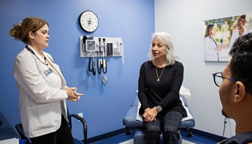 resident speaking to patient