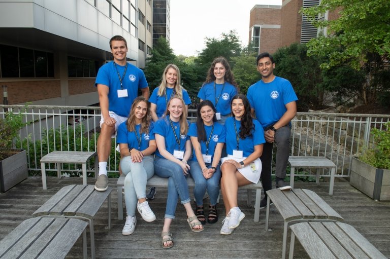 Midwestern University student mentors at the Health Careers Institute.