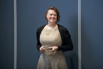 Gina Agostini-Walesch speaks at research day