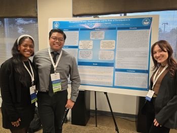 Midwestern alimni stand by their poster